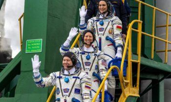 NASA Astronaut Tracy Dyson and Two Russian Cosmonauts Scheduled to Exit the ISS